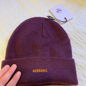 NWT Herschel Elmer Beanie ID